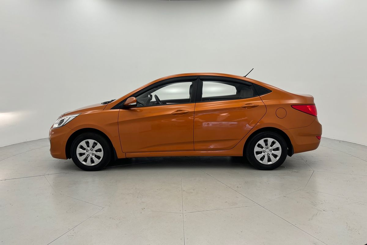 2016 HYUNDAI ACCENT SR 6 SP MANUAL 5D HATCHBACK 4CYL 2016 HYUNDAI ACCENT SR 6 SP MANUAL 5D HATCHBACK 4CYL