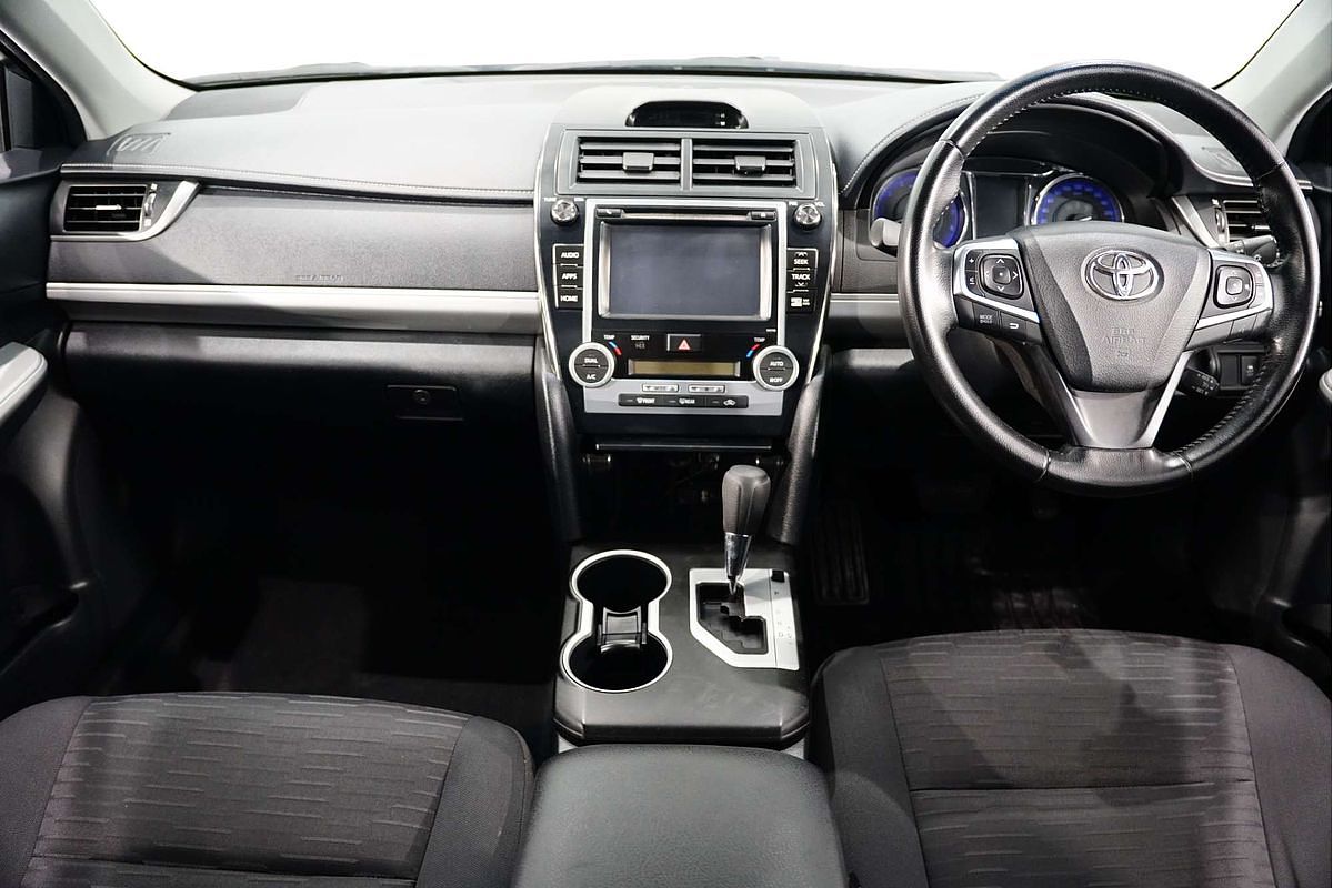 2017 Toyota Camry Atara S ASV50R