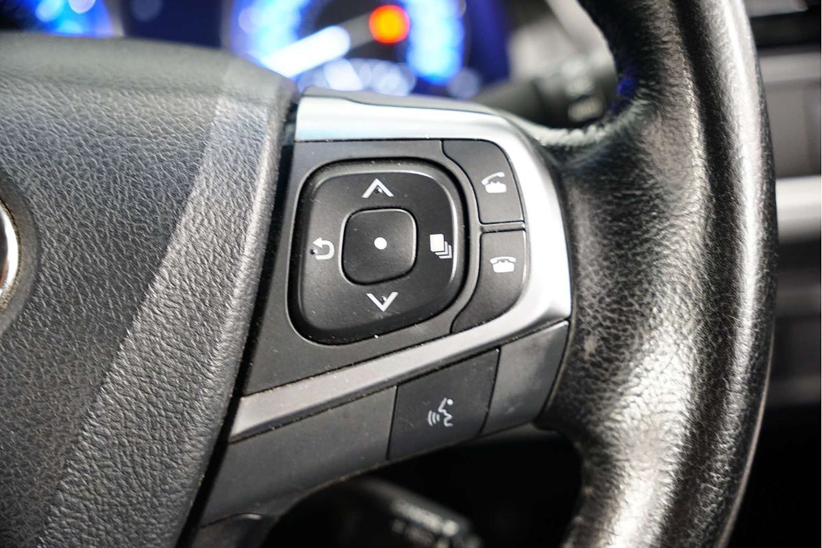 2017 Toyota Camry Atara S ASV50R