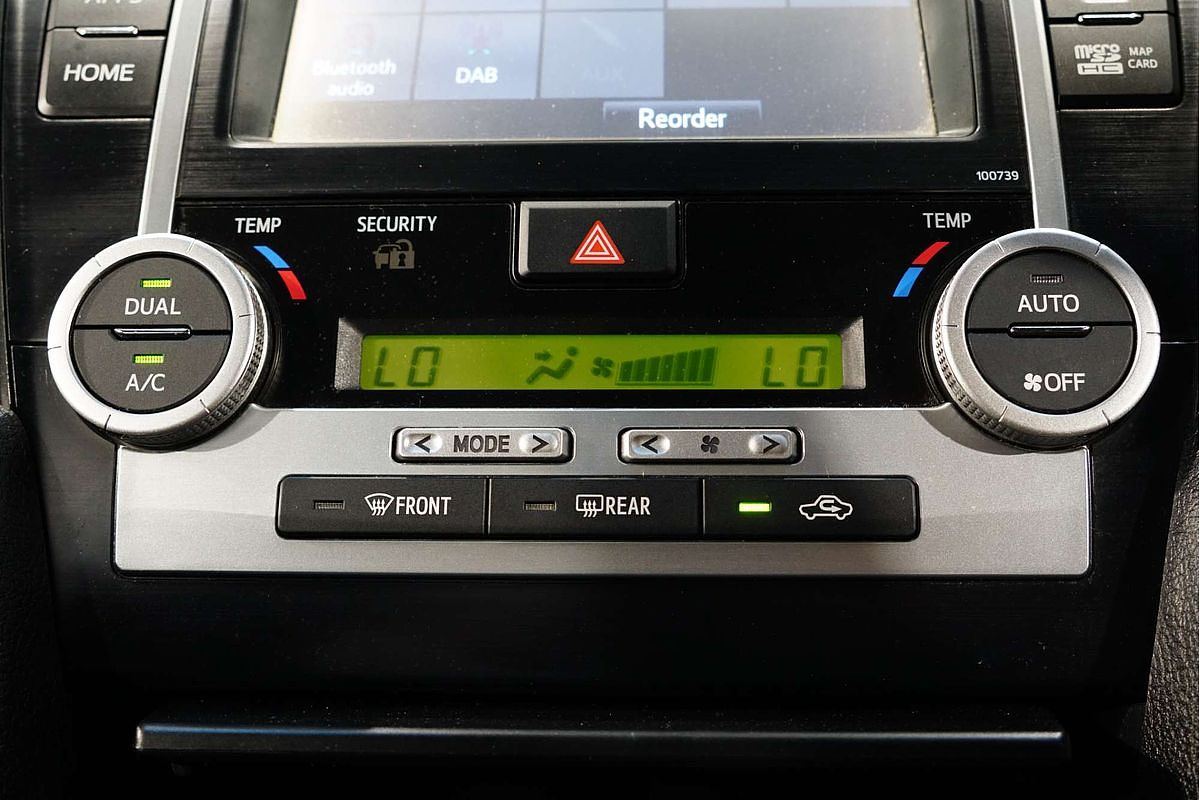 2017 Toyota Camry Atara S ASV50R