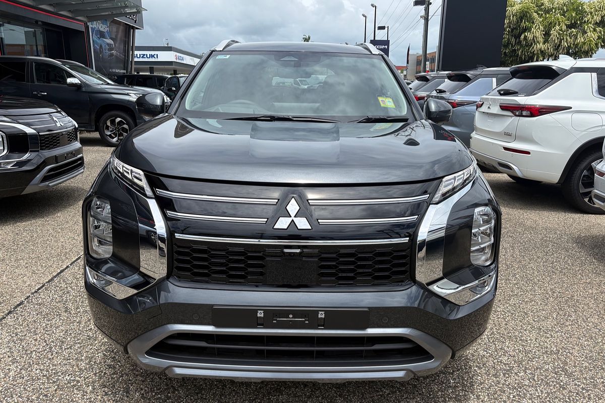 2025 Mitsubishi Outlander Exceed ZM