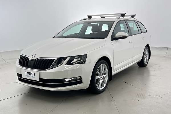 2020 SKODA Octavia 110TSI NE thumb-0