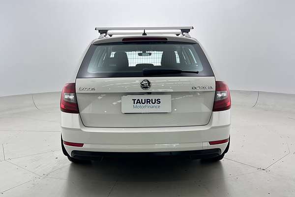 2020 SKODA Octavia 110TSI NE thumb-3