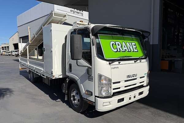 2013 Isuzu Npr 400