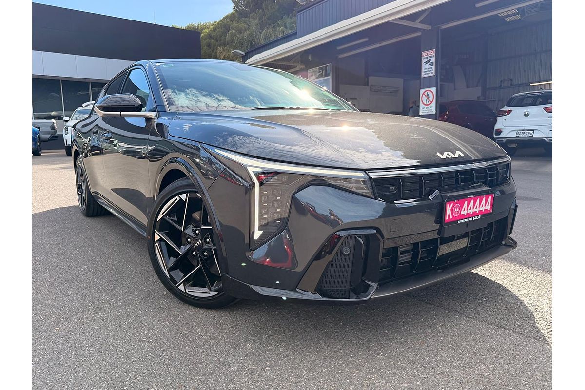 2025 Kia K4 GT-Line CL4m