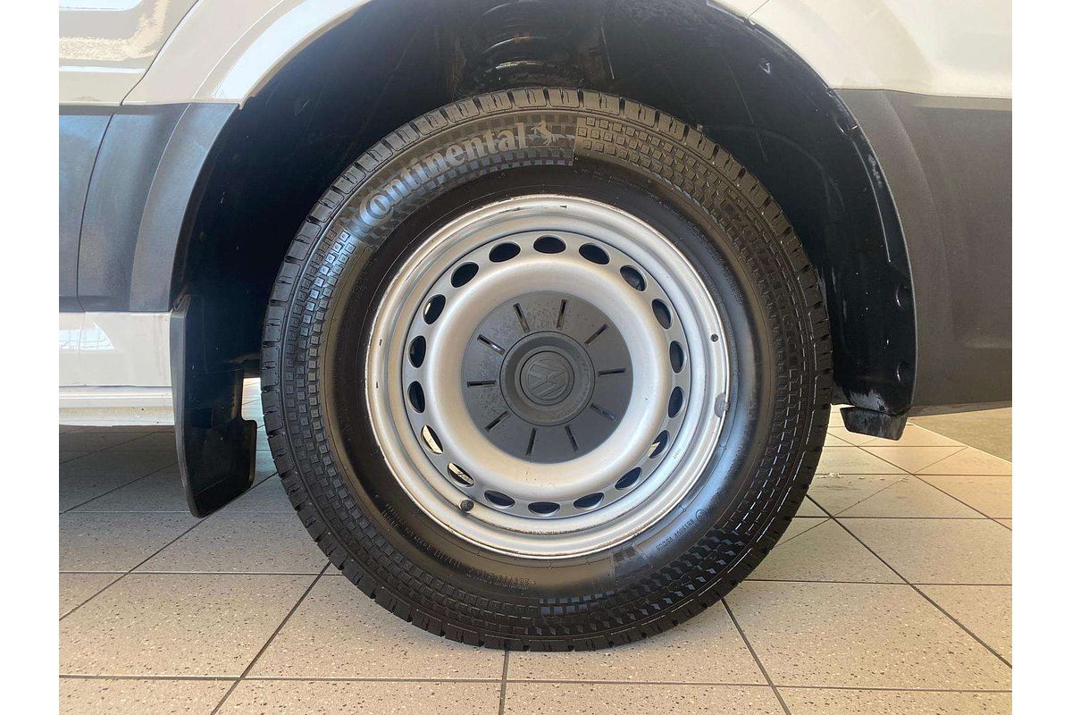 CRAFTER 35 TDI340 RUNNER SY1 MEDIUM WHEELBASE MANUAL MY18