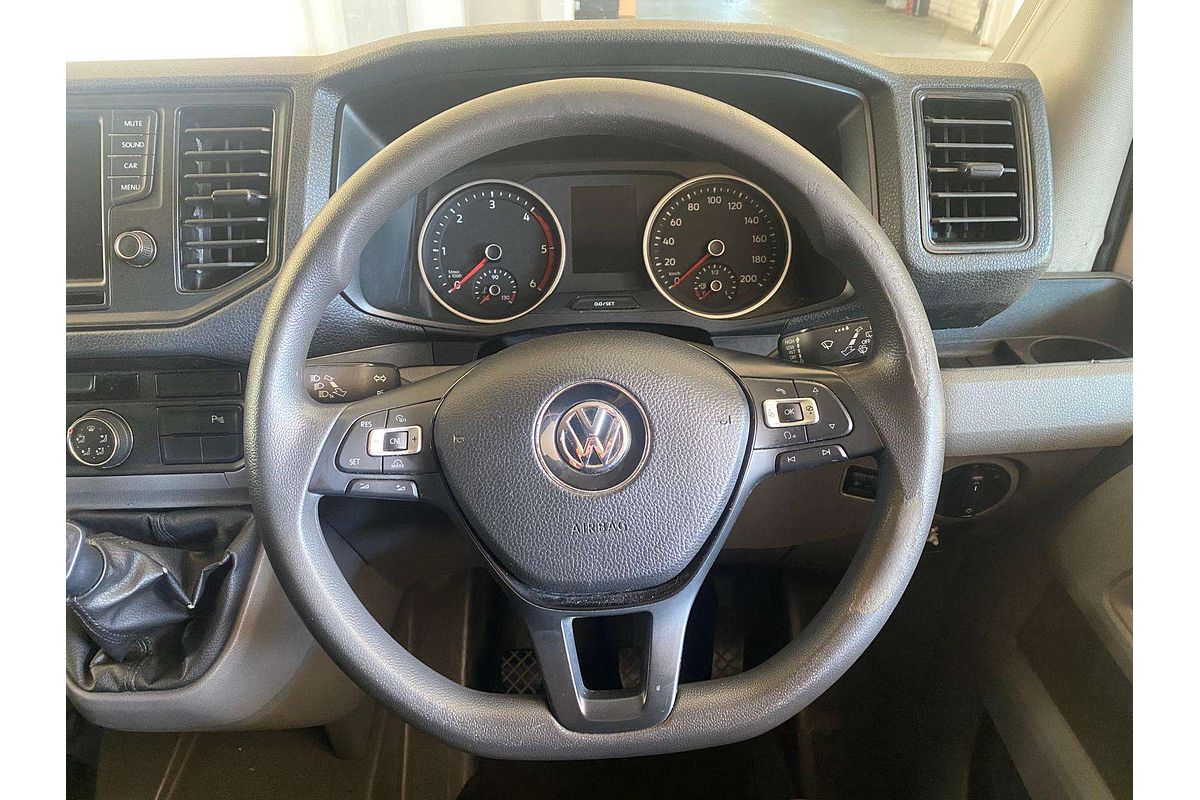 CRAFTER 35 TDI340 RUNNER SY1 MEDIUM WHEELBASE MANUAL MY18