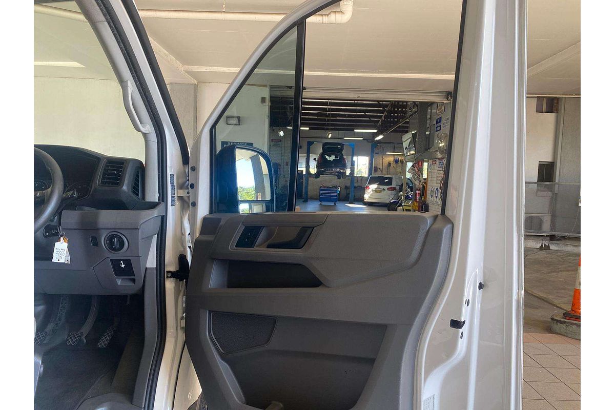 CRAFTER 35 TDI340 RUNNER SY1 MEDIUM WHEELBASE MANUAL MY18