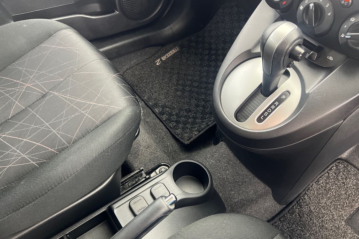 2014 Mazda 2 Neo Sport DE Series 2