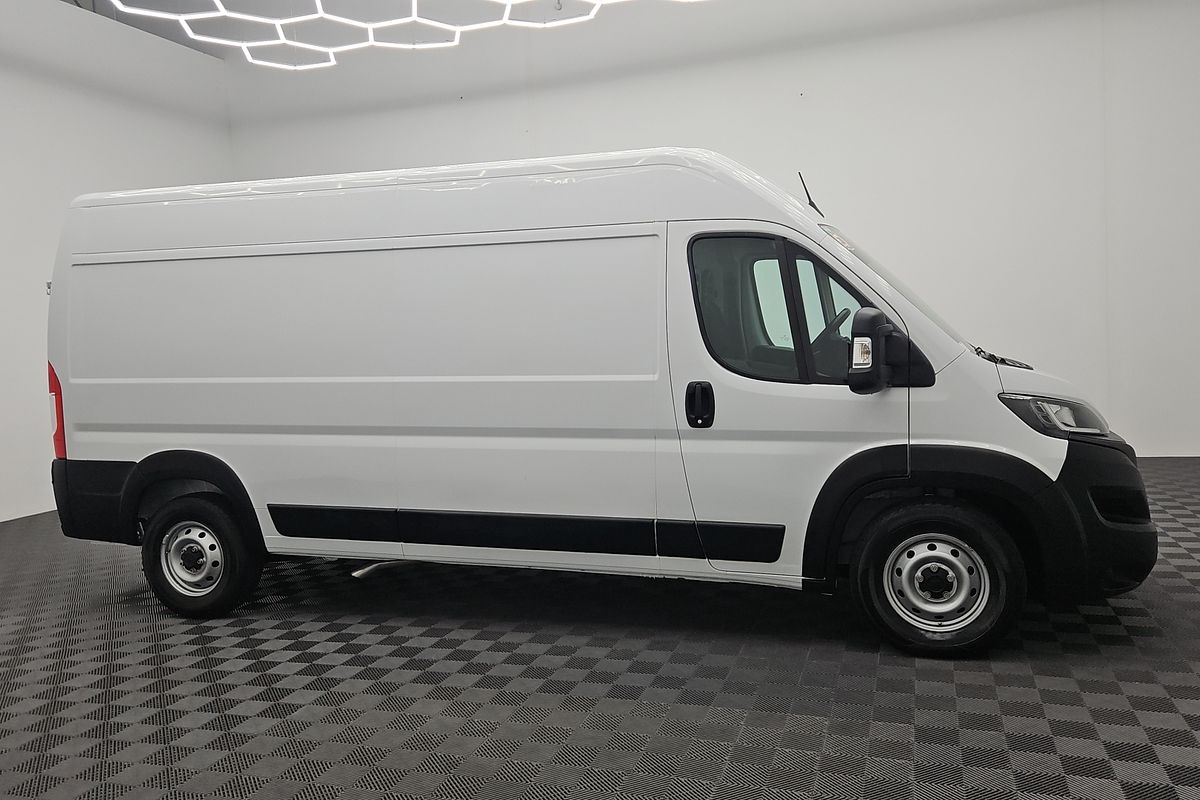 2023 Fiat Ducato Series 8 LWB Mid Roof