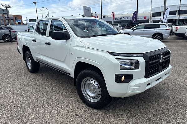 2025 Mitsubishi Triton GLX MV 4X4