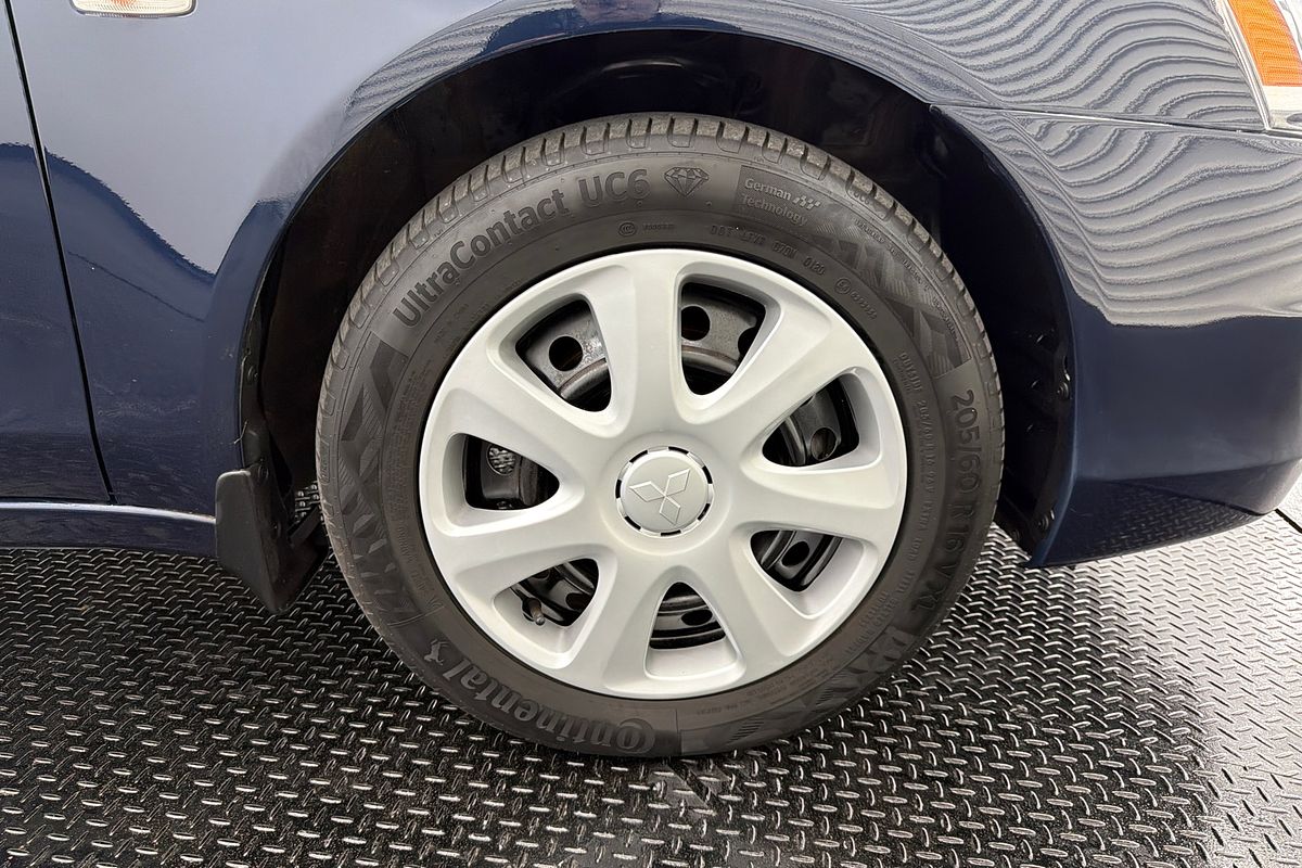 2013 Mitsubishi Lancer ES CJ