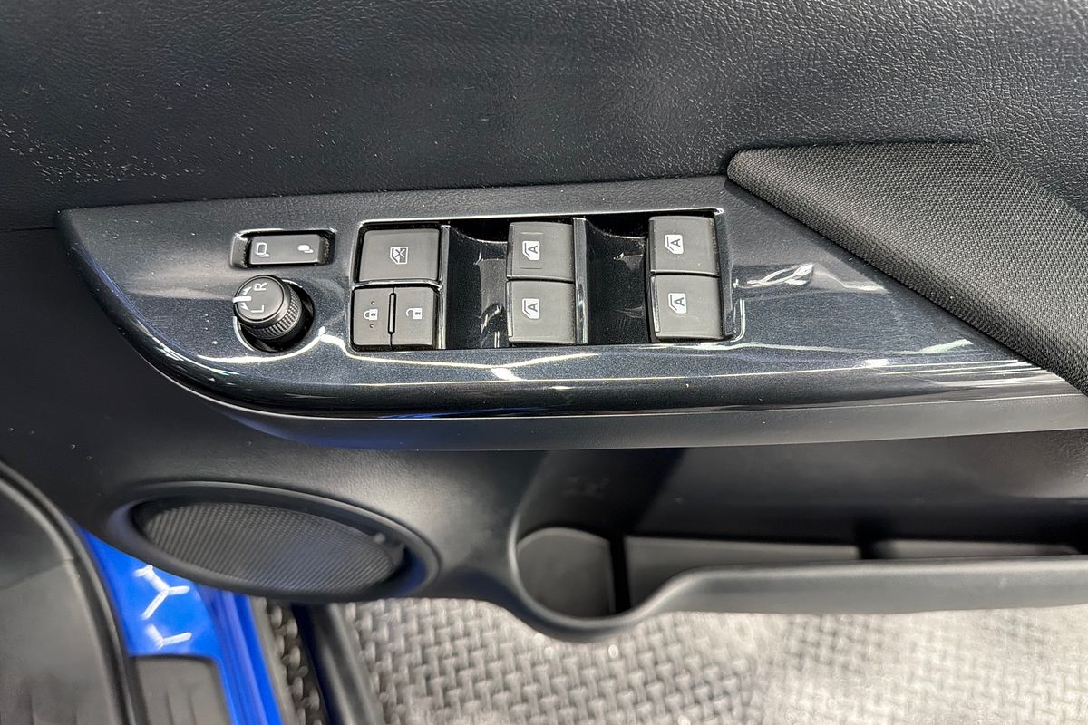 2021 Toyota Hilux SR5 GUN126R 4X4