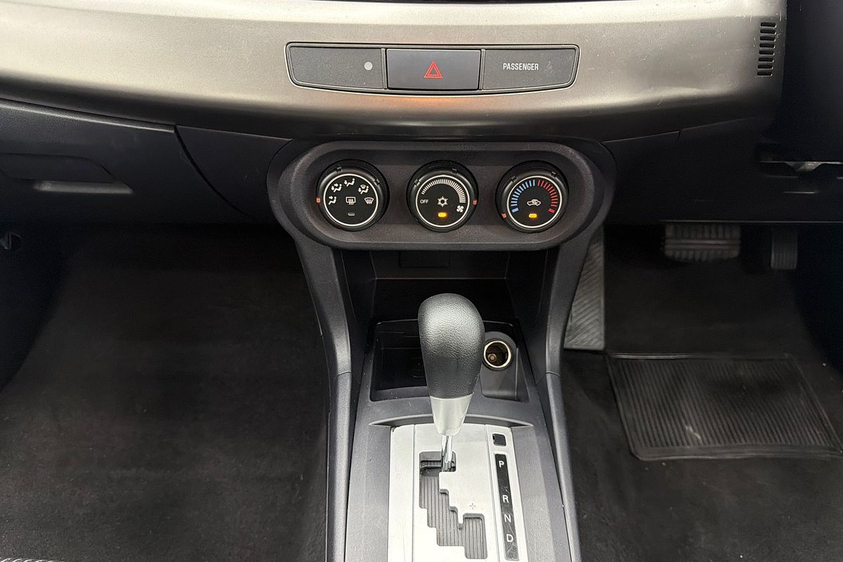 2013 Mitsubishi Lancer ES CJ