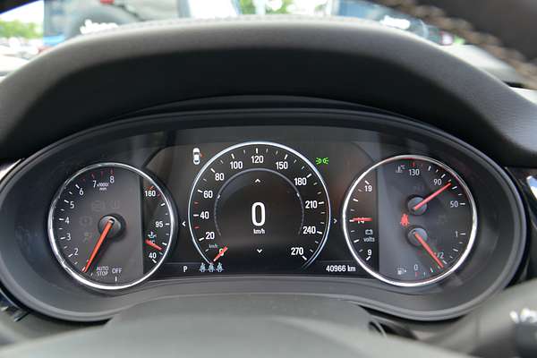 2017 Holden Commodore RS-V ZB thumb-10