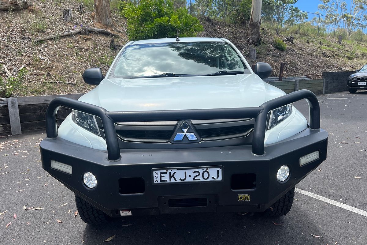 2020 Mitsubishi Triton GLX MR 4X4