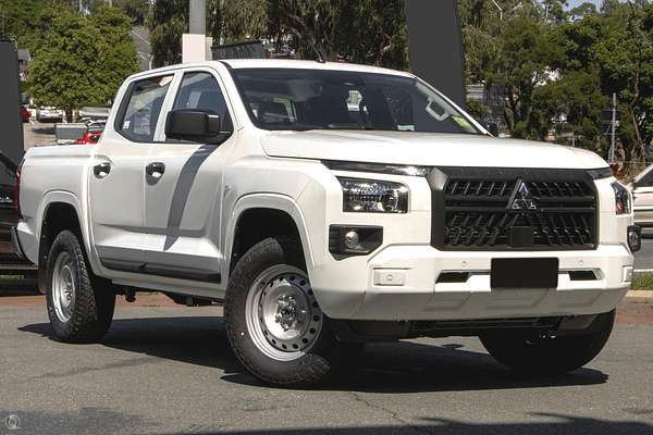 2025 Mitsubishi Triton GLX MV 4X4