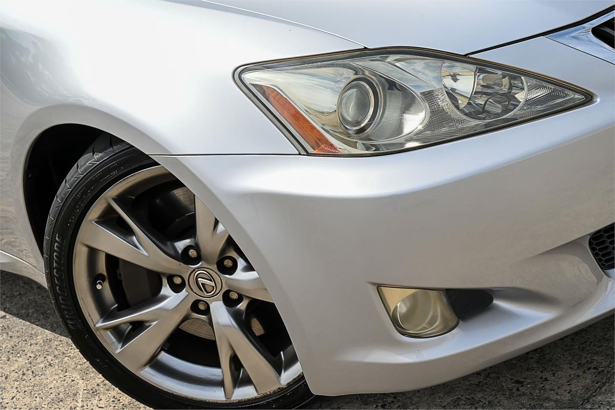 2009 Lexus IS IS350 Version S GSE21