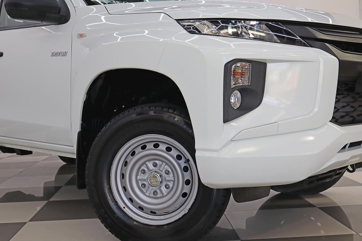 2022 Mitsubishi Triton GLX MR Rear Wheel Drive