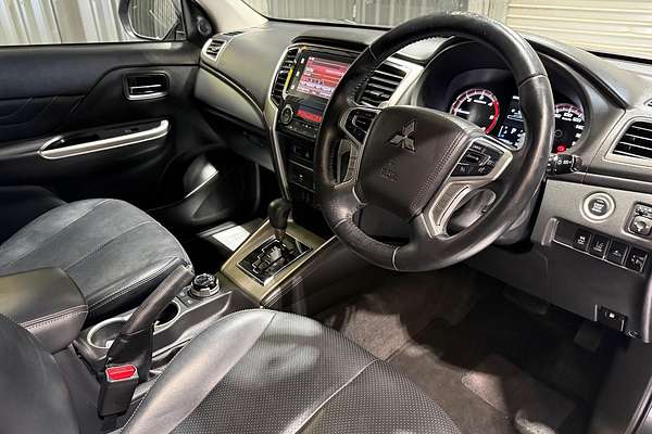 2020 Mitsubishi Triton GSR MR 4X4 thumb-12