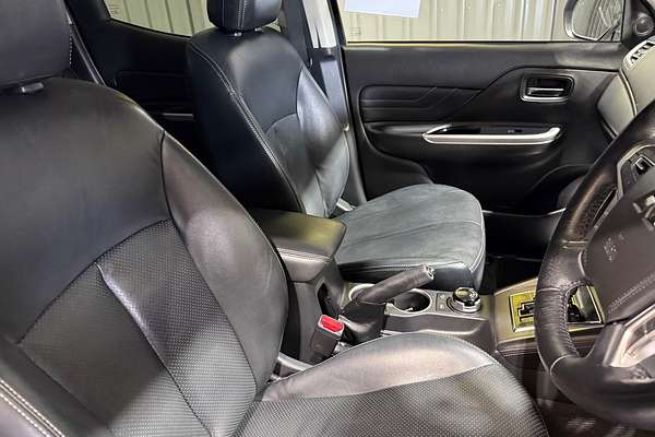 2020 Mitsubishi Triton GSR MR 4X4 thumb-13