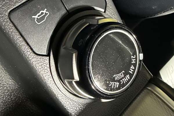 2020 Mitsubishi Triton GSR MR 4X4 thumb-26