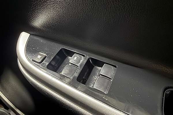 2020 Mitsubishi Triton GSR MR 4X4 thumb-34