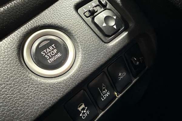 2020 Mitsubishi Triton GSR MR 4X4 thumb-35