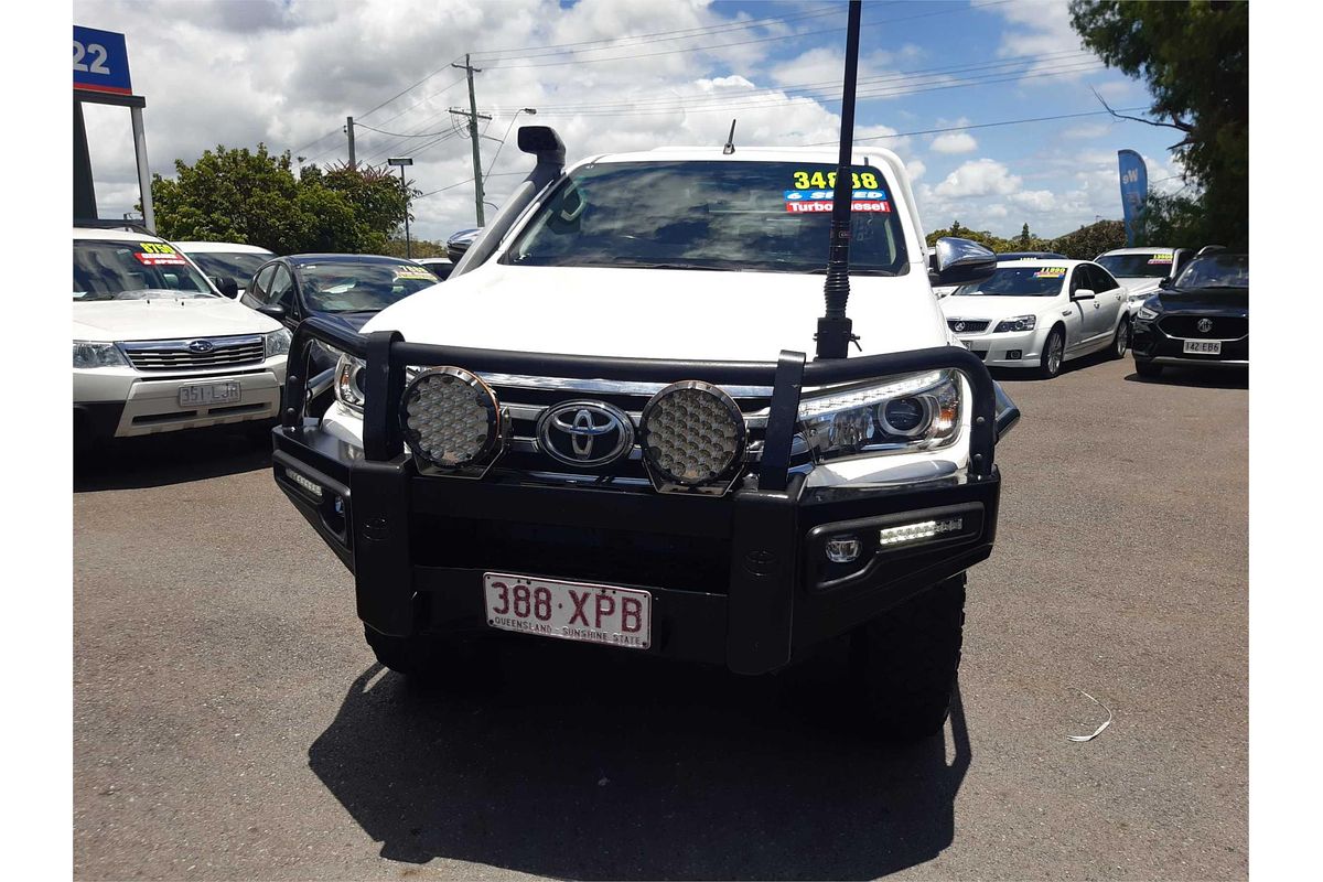 2017 Toyota Hilux SR5 (4x4) GUN126R MY17 4X4