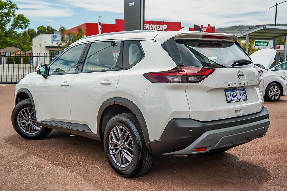 2025 Nissan X-TRAIL ST T33