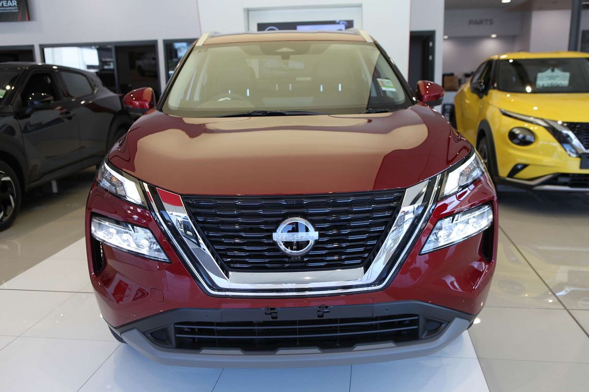 2025 Nissan X-TRAIL ST-L T33