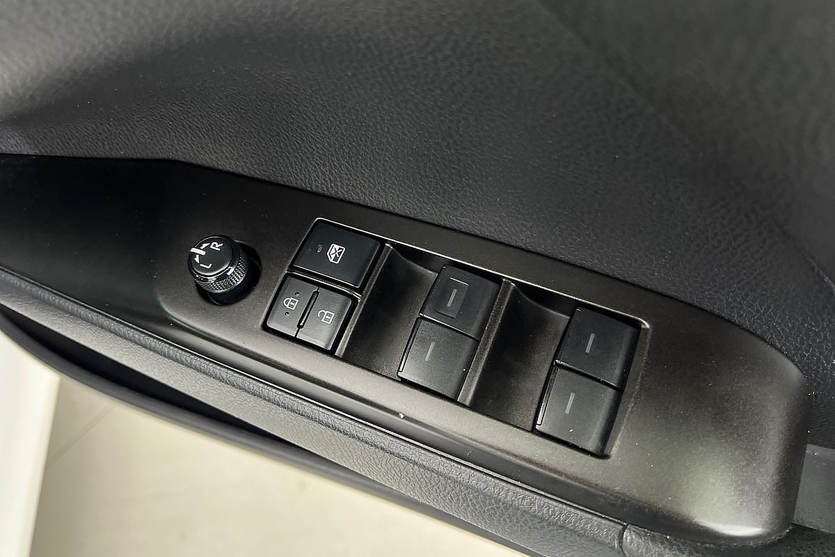 2023 Toyota Camry Ascent AXVH70R