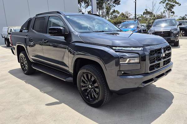 2025 Mitsubishi Triton GSR MV 4X4