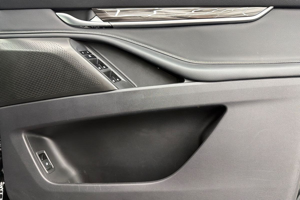 2021 LDV D90 Executive SV9A