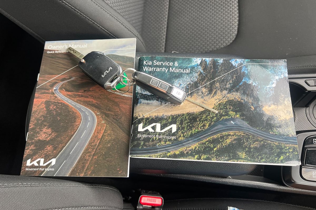 2022 Kia Sportage S NQ5