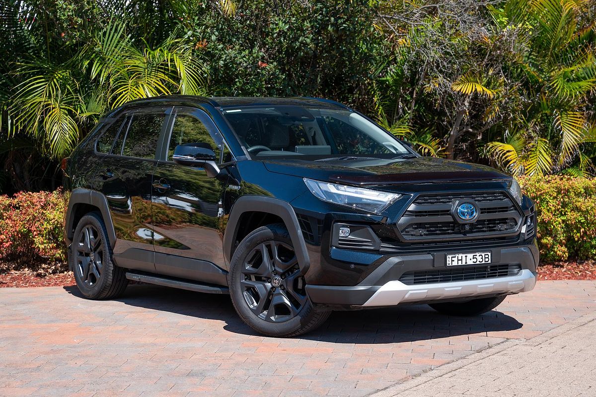 2024 Toyota RAV4 Edge AXAH54R