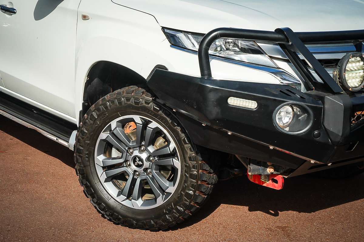 2020 Mitsubishi Triton GLX-R MR 4X4