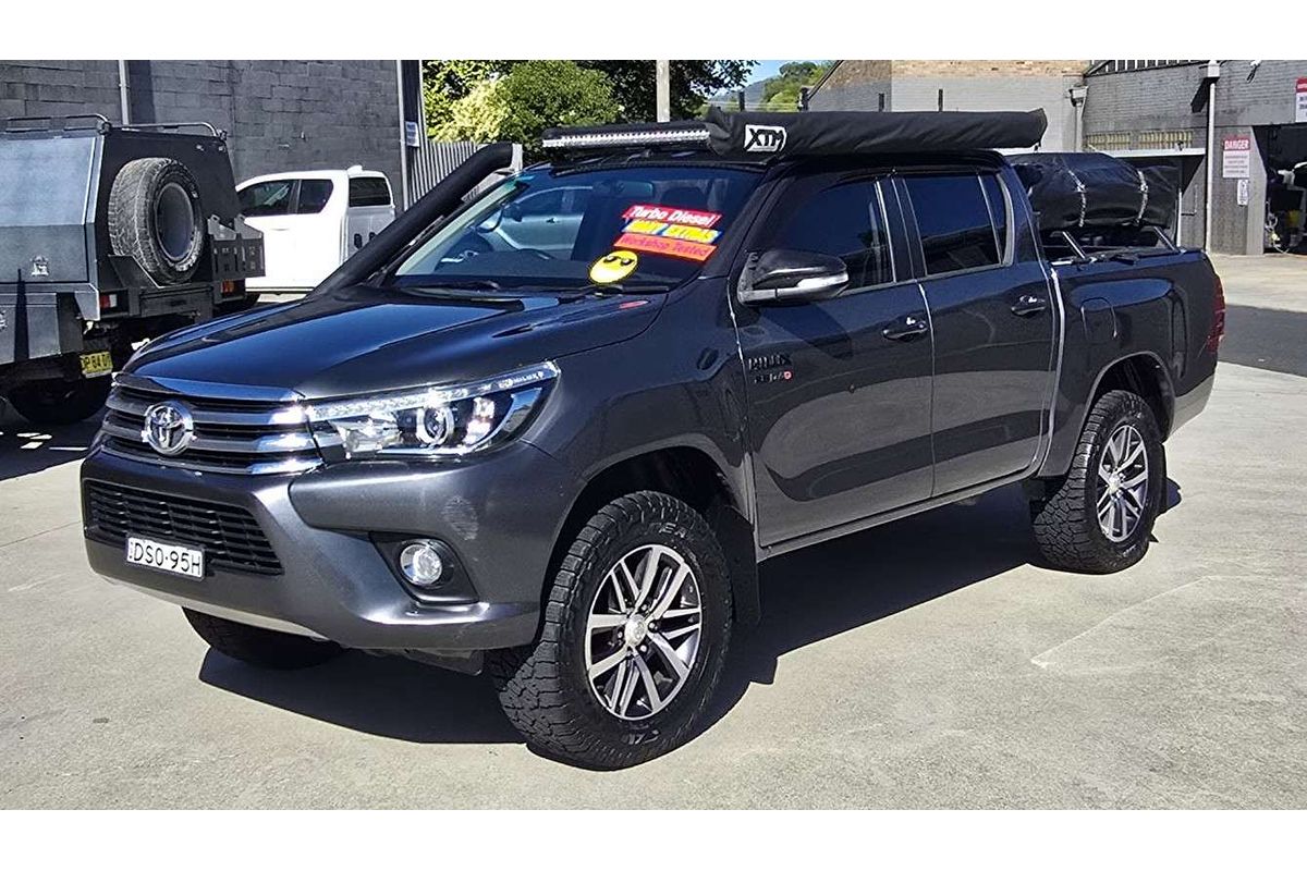 2017 Toyota Hilux SR5 (4x4) GUN126R 4X4