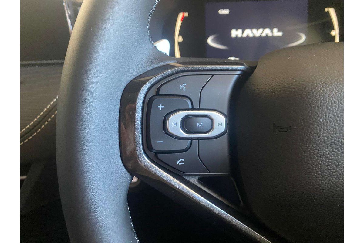 Jolion Pro Ultra Vanta Petrol Auto 4x2