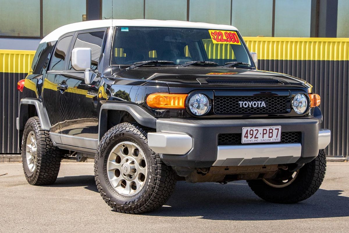 2011 Toyota FJ Cruiser GSJ15R