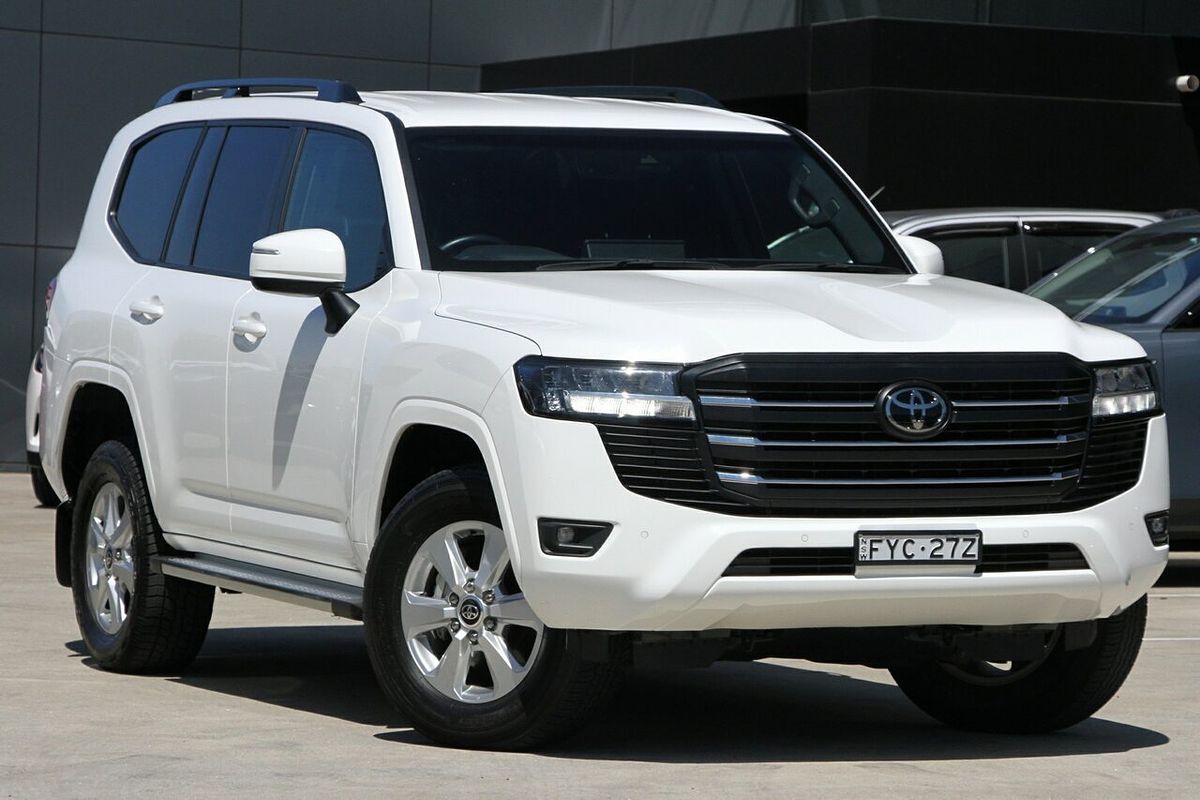 2023 Toyota Landcruiser GXL FJA300R