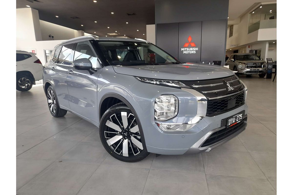 2025 Mitsubishi Outlander Exceed ZM