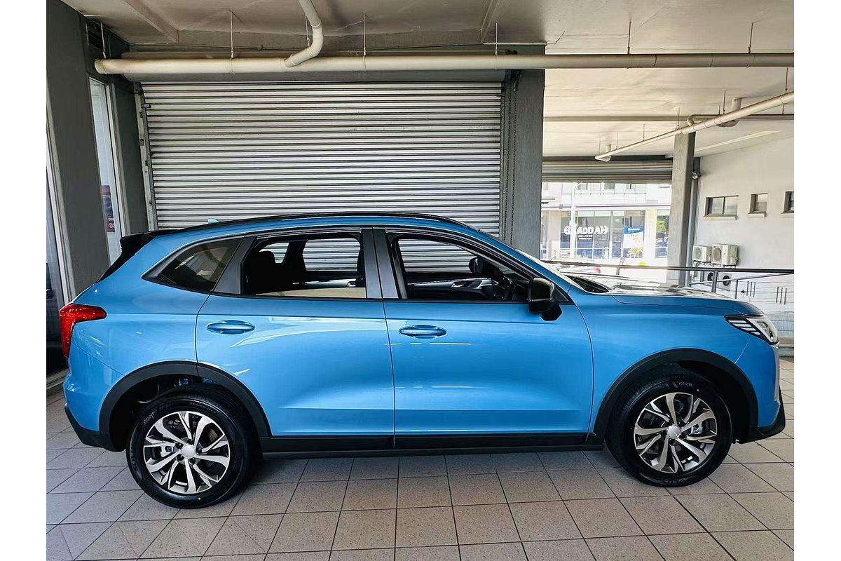 Jolion Facelift Premium Petrol Auto 4x2