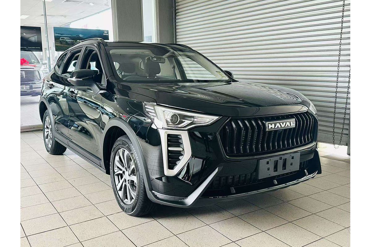 Jolion Facelift Premium Petrol Auto 4x2