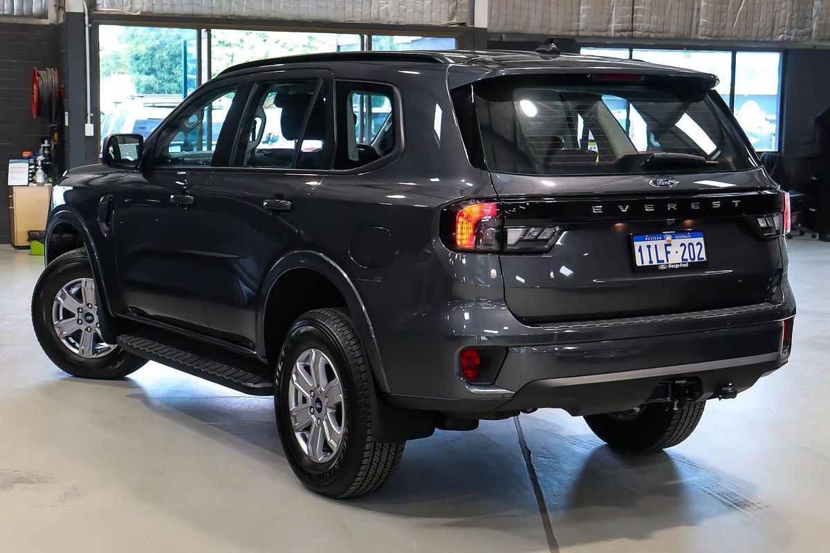 2024 Ford Everest Ambiente 2.0L
