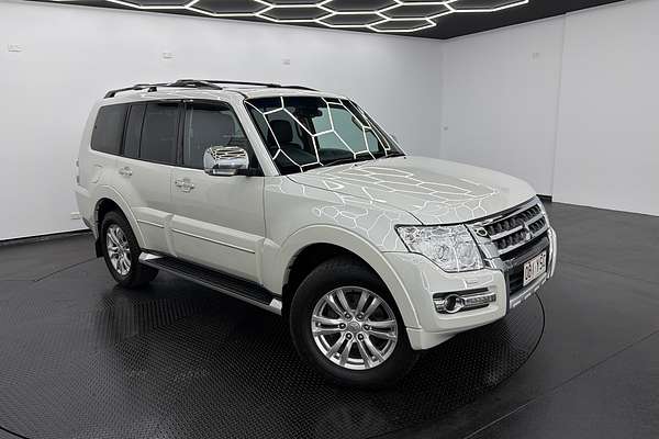 2017 Mitsubishi Pajero Exceed NX