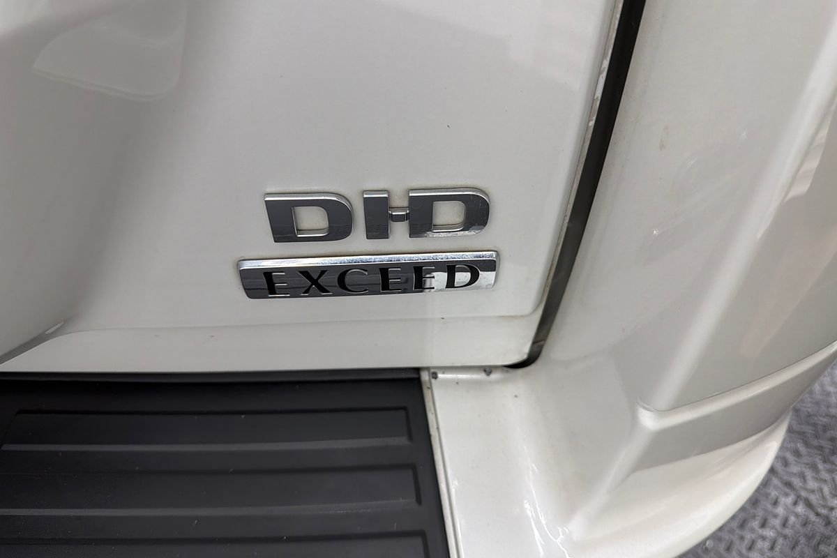 2017 Mitsubishi Pajero Exceed NX