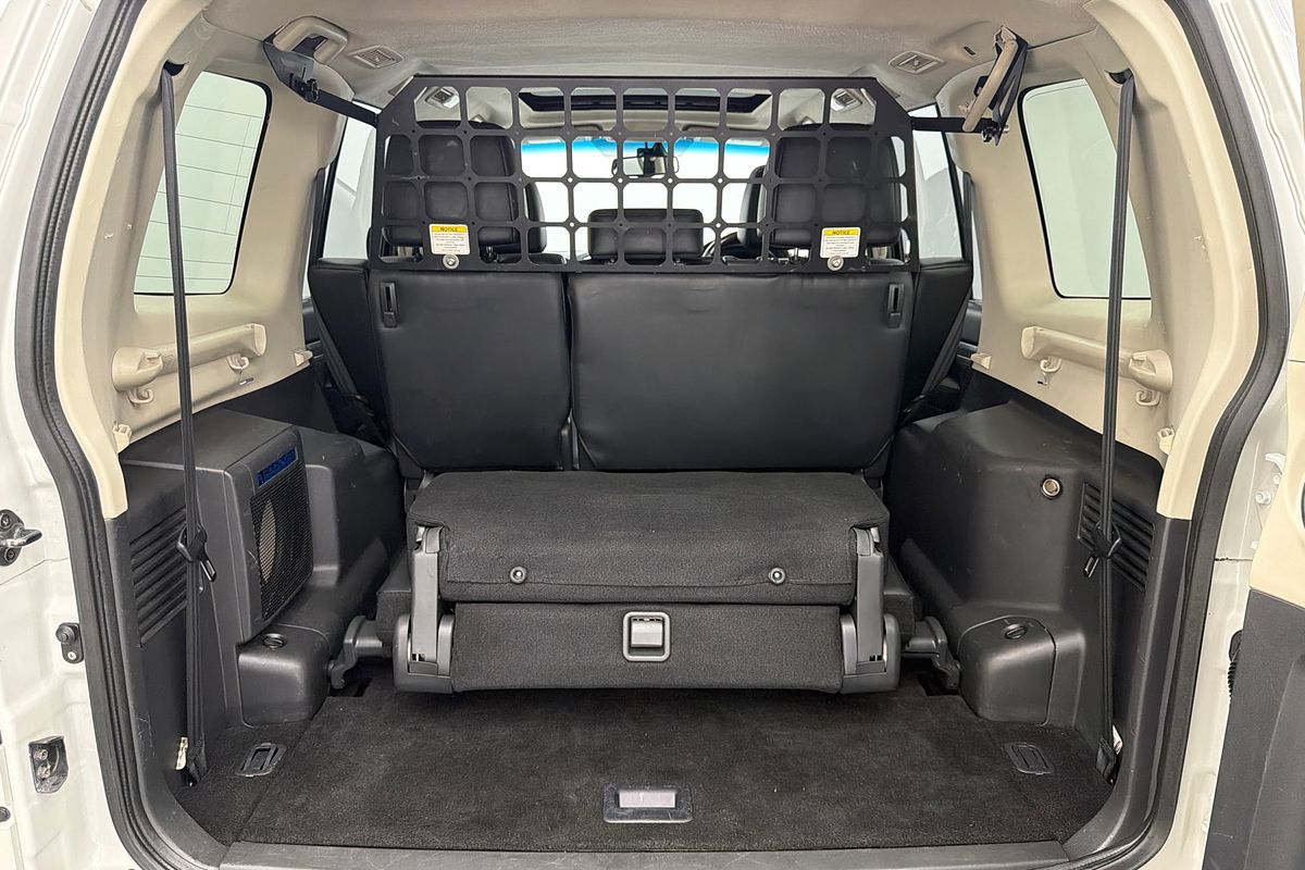 2017 Mitsubishi Pajero Exceed NX