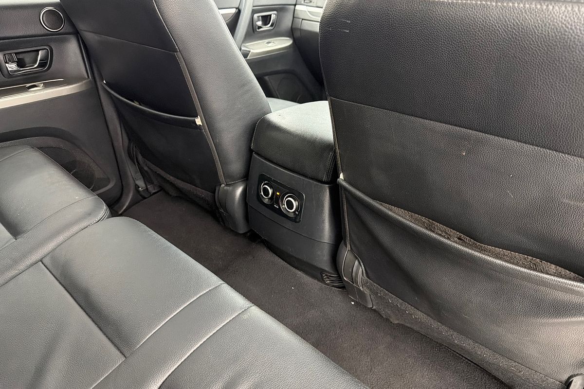 2017 Mitsubishi Pajero Exceed NX