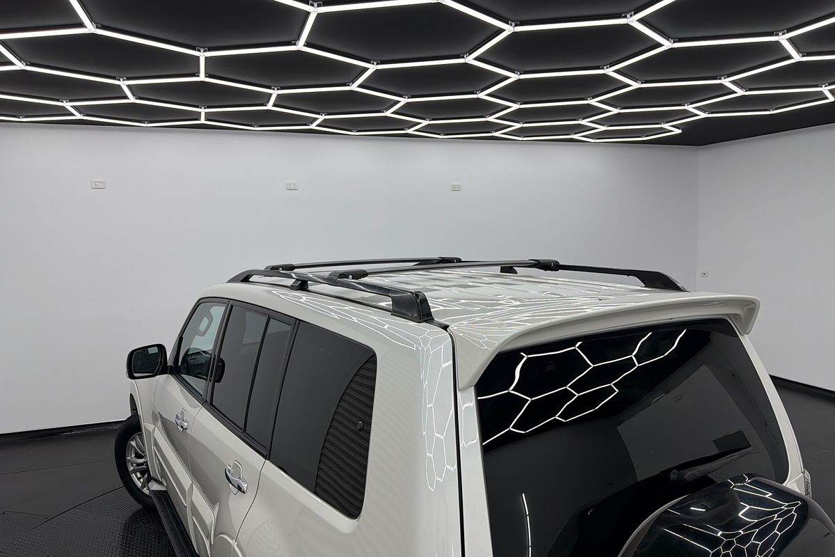 2017 Mitsubishi Pajero Exceed NX